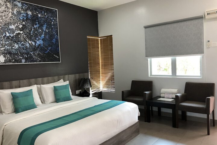 Room 12 of 39