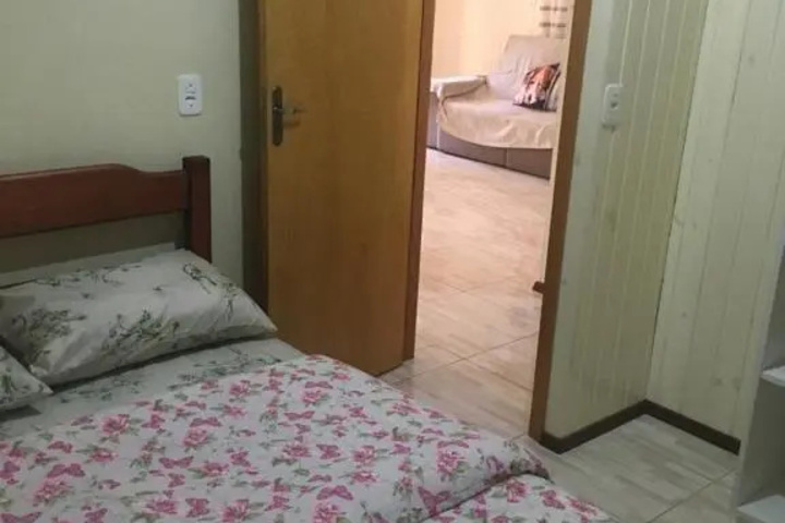 Room 5 of 15