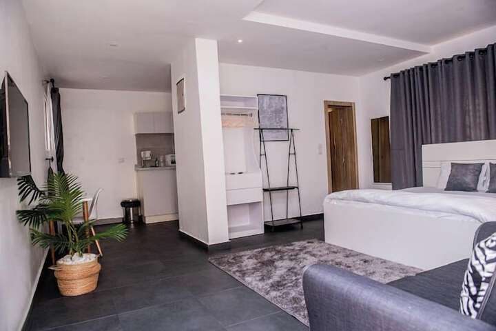 Room 13 of 65