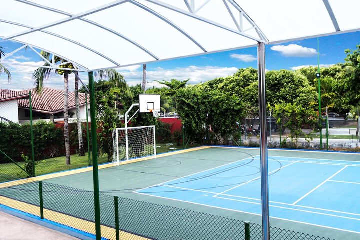 Sport court