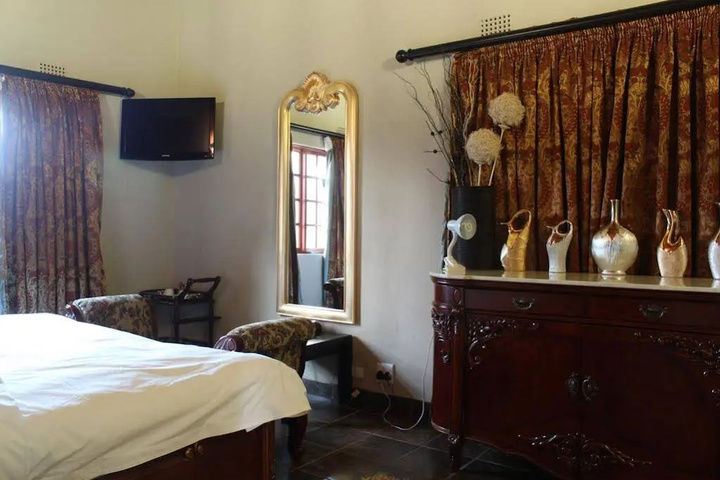 Room 3 of 42