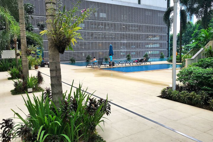 Pool 32 of 53