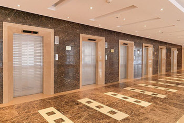 Ballroom/Hall 14 of 27