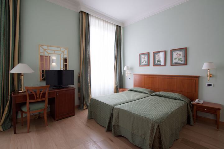 Room 29 of 53