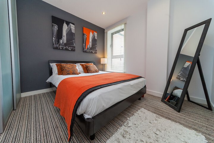Room 3 of 27