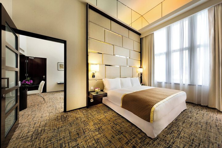 Room 43 of 112