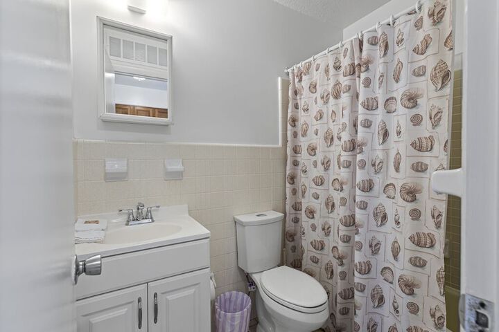 Room 16 of 25