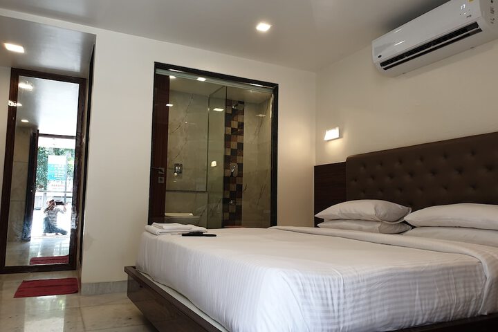 Room 58 of 97