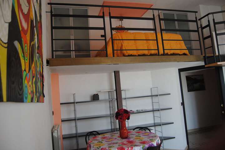 Room 21 of 37