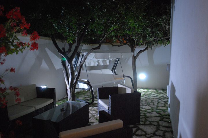 Hotel Exterior 2 of 4