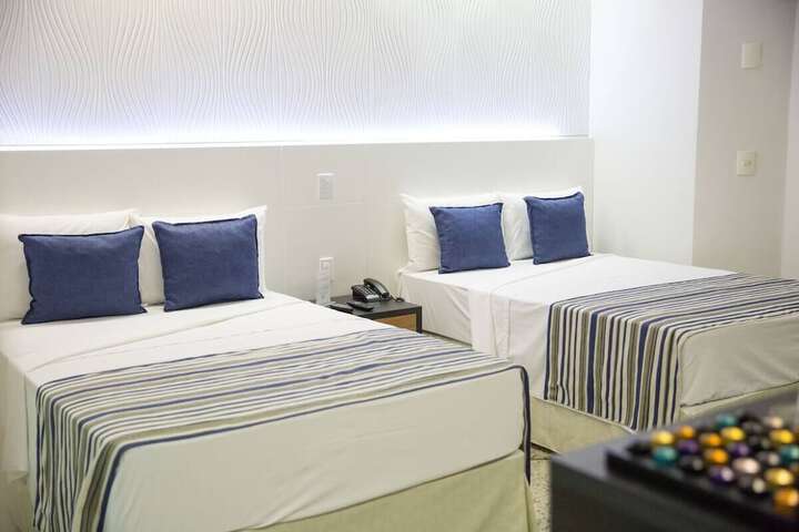 Room 6 of 42
