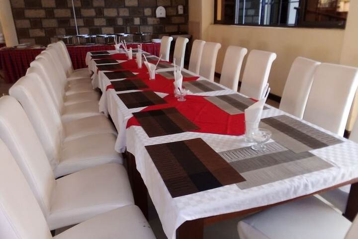 Dining 54 of 130