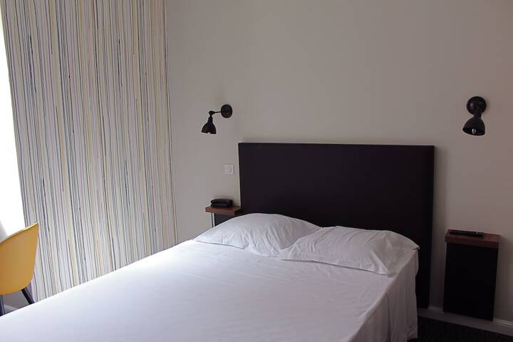 Room 3 of 11