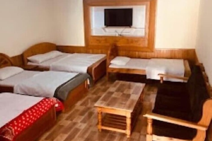 Room 2 of 14