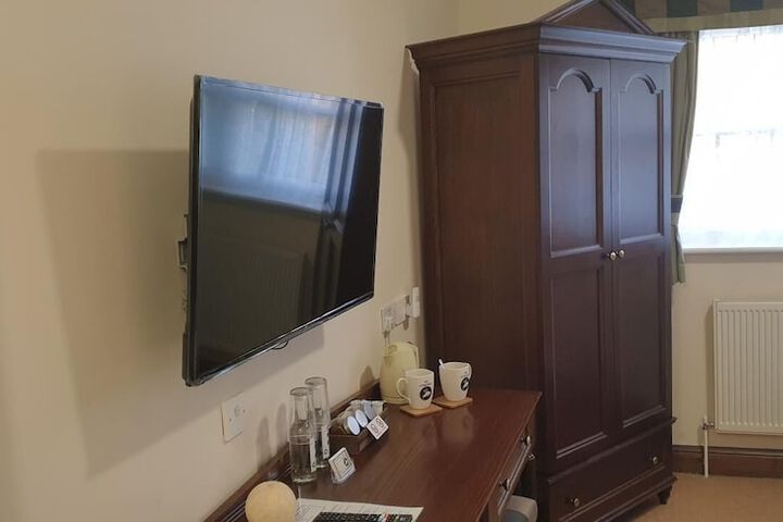 Room 17 of 51