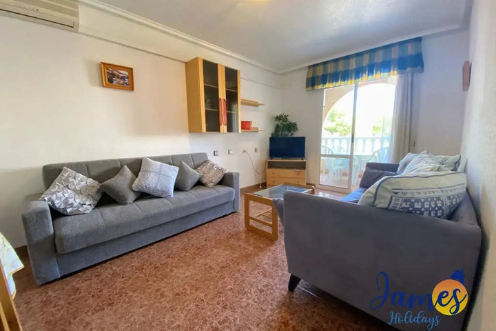 Torrevieja 2nd Floor Aprt With Comm Pool TV7