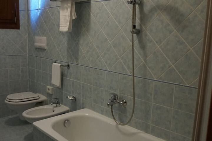 Room 20 of 60