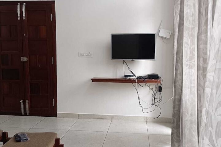 Room 2 of 39