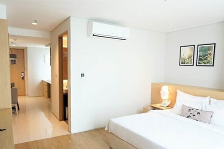 Room 18 of 65