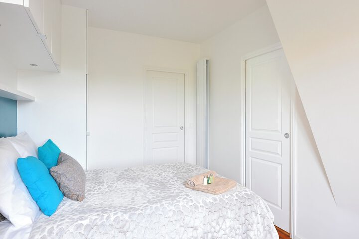 Room 5 of 15