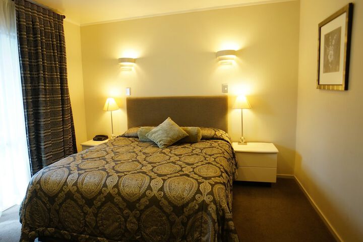Room 11 of 43