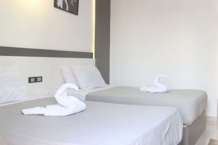 Room 18 of 34
