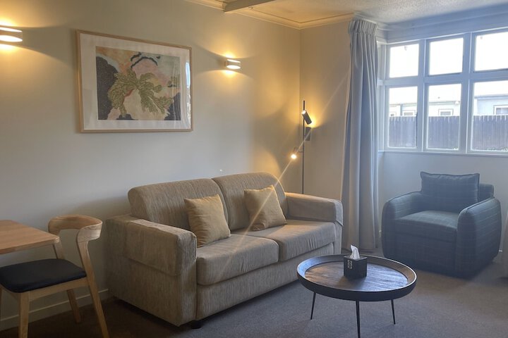 Room 28 of 81