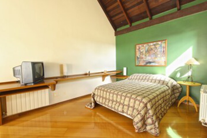 Room 13 of 13