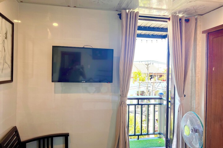 Room 57 of 153