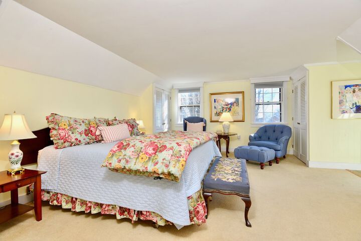 Room 10 of 288