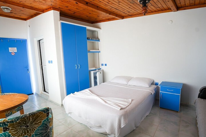 Room 3 of 46