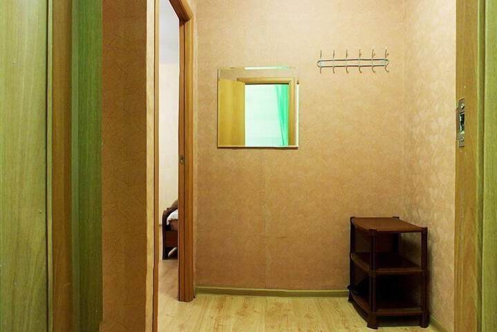 Room 10 of 16