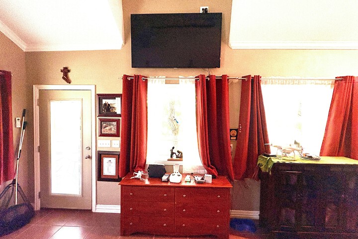 Room 14 of 125