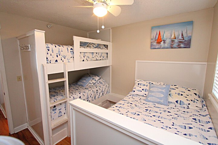 Room 3 of 42