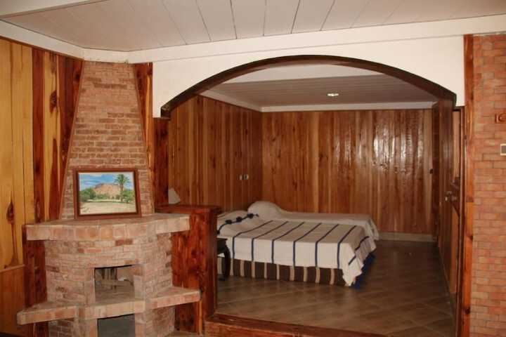 Room 6 of 36