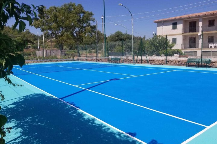 Tennis court
