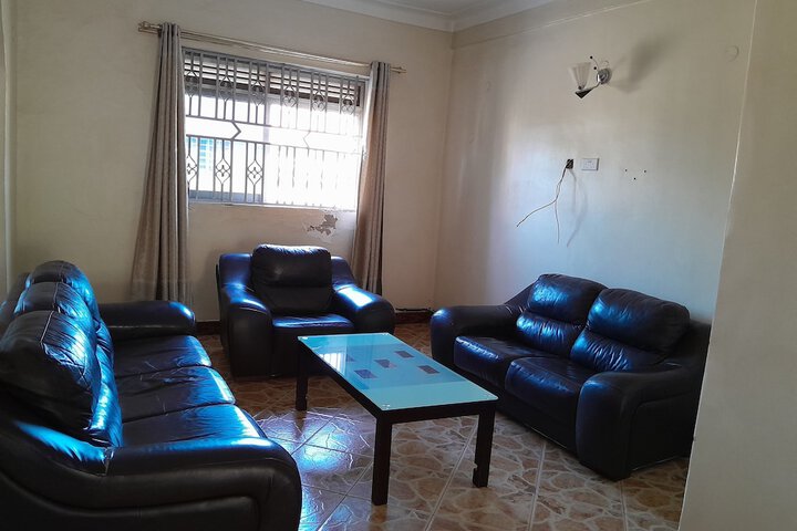 Room 11 of 19