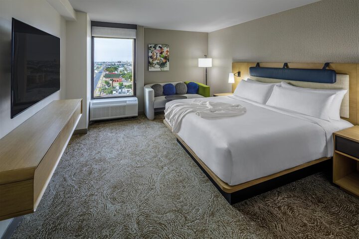Room 34 of 78