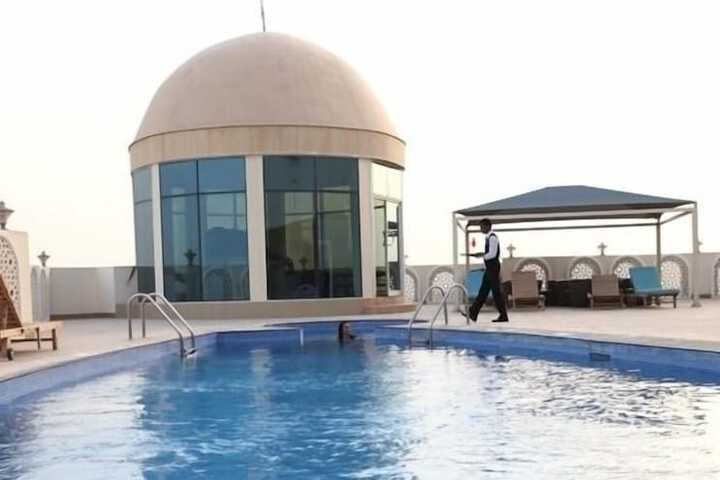 Pool 46 of 60