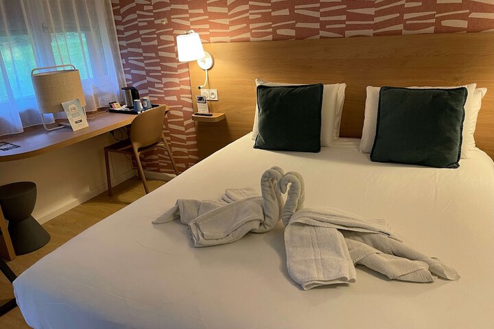 Room 15 of 60
