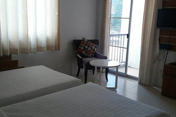 Room 15 of 35