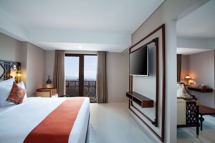 Room 13 of 42