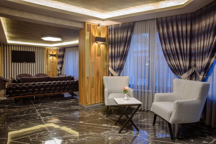 Hotel Interior 10 of 44