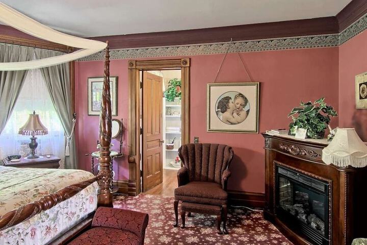 Room 14 of 43