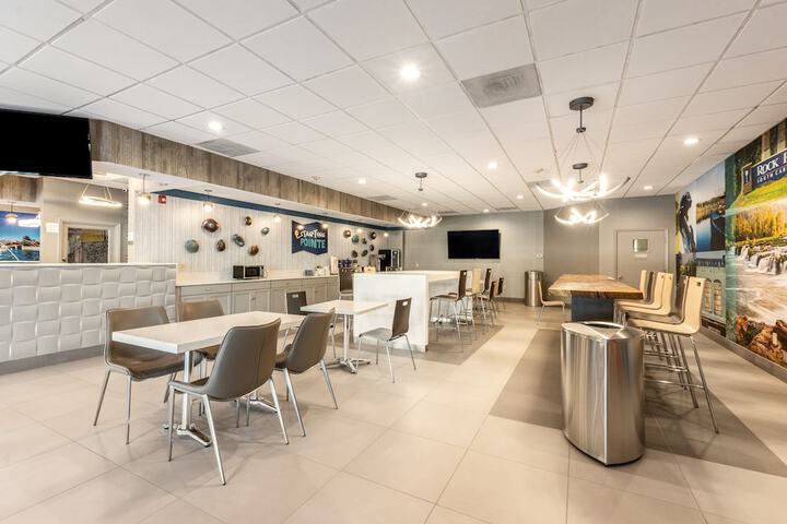 Breakfast area