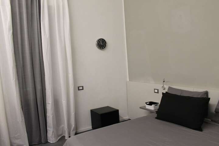 Room 8 of 36