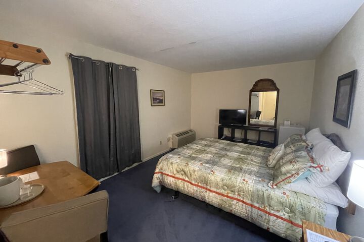 Room 18 of 69