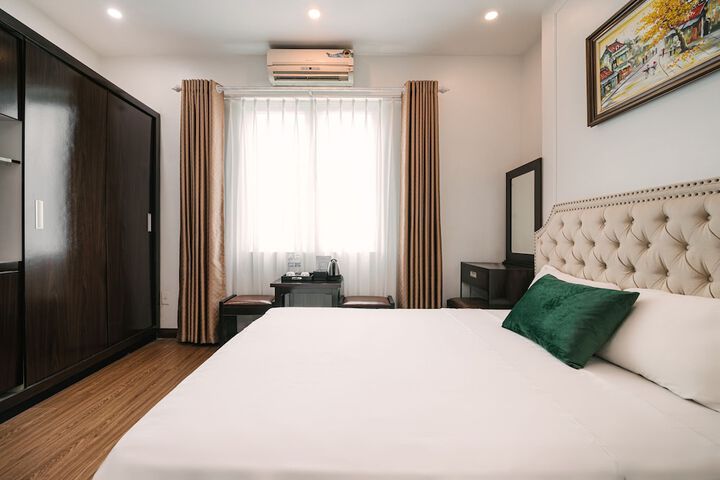 Room 8 of 49