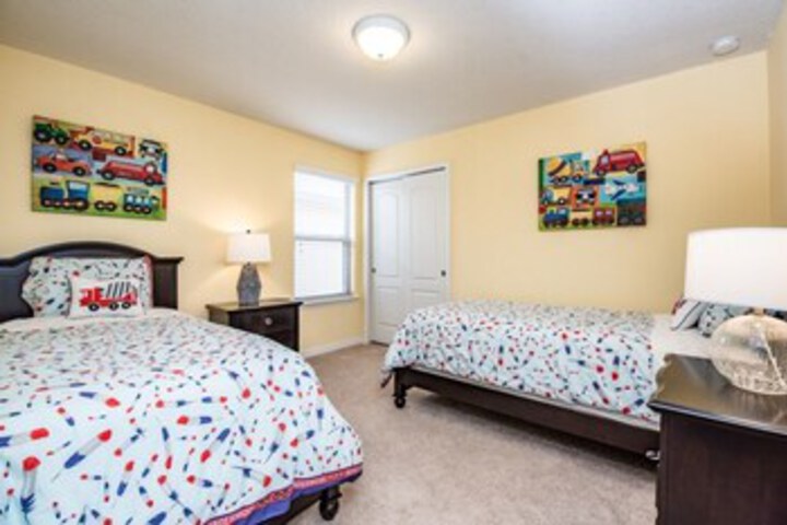 Room 15 of 28