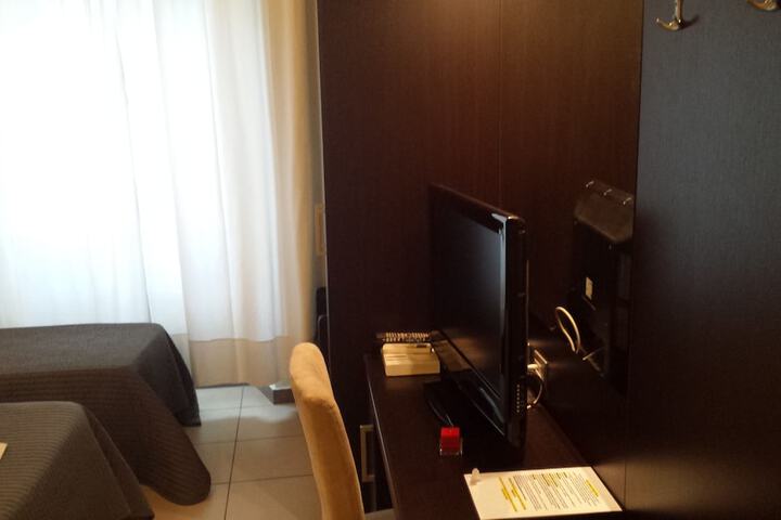 Room 5 of 53